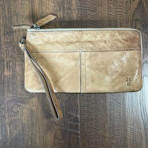 Frye wristlet wallet
